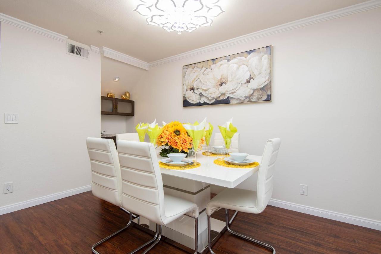 Spacious 2Br/2.5Ba + Game Room Glendale Exterior photo